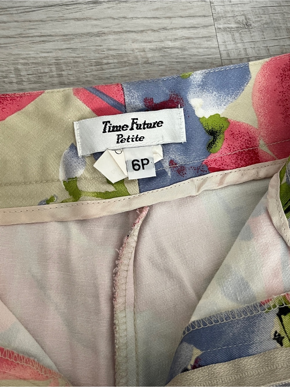 Women's Floral Print Cotton Pants beautiful size 6 petite - Picture 2 of 7
